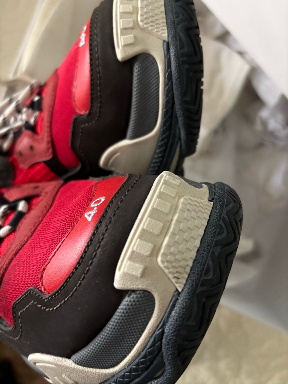 New Authentic Balenciaga Red Black Triple S Chunky Trainer Size 7 - Picture 6 of 10